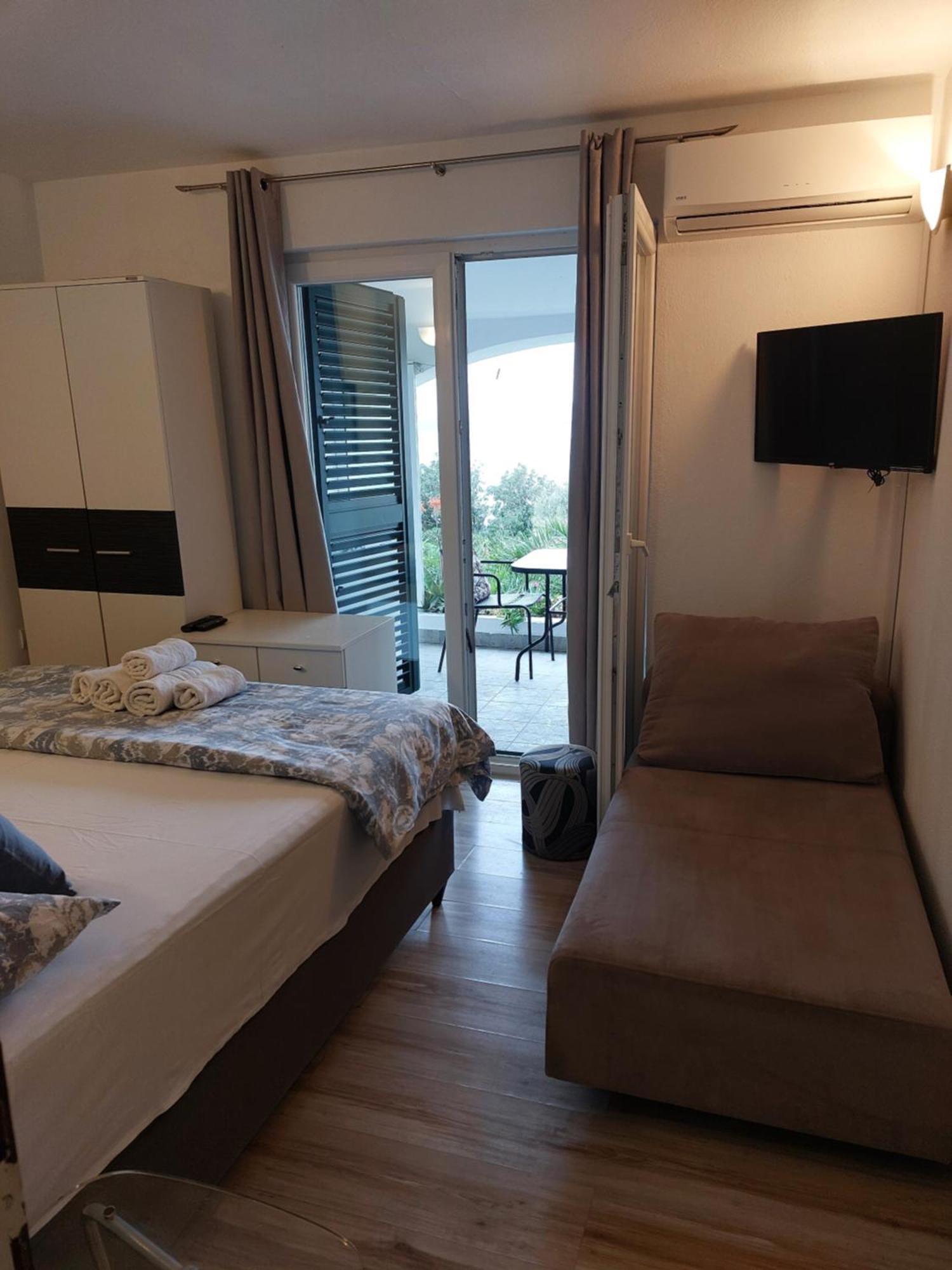 Villa Bratus โพรไมนา ภายนอก รูปภาพ